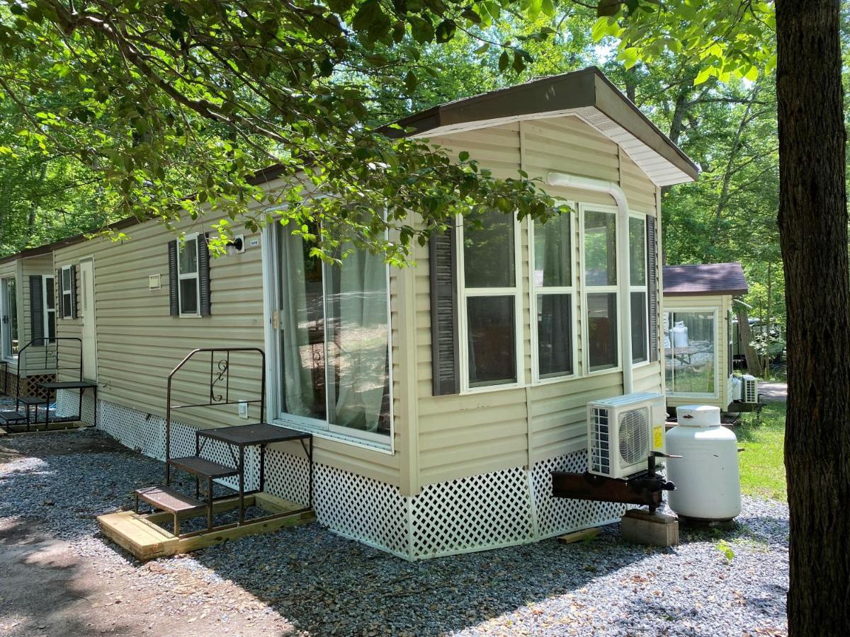 The Vintage Rv'S At Wilderness Presidential Camp Resort By Tripforth Spotsylvania Buitenkant foto