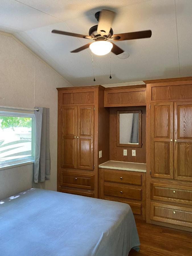 The Vintage Rv'S At Wilderness Presidential Camp Resort By Tripforth Spotsylvania Buitenkant foto