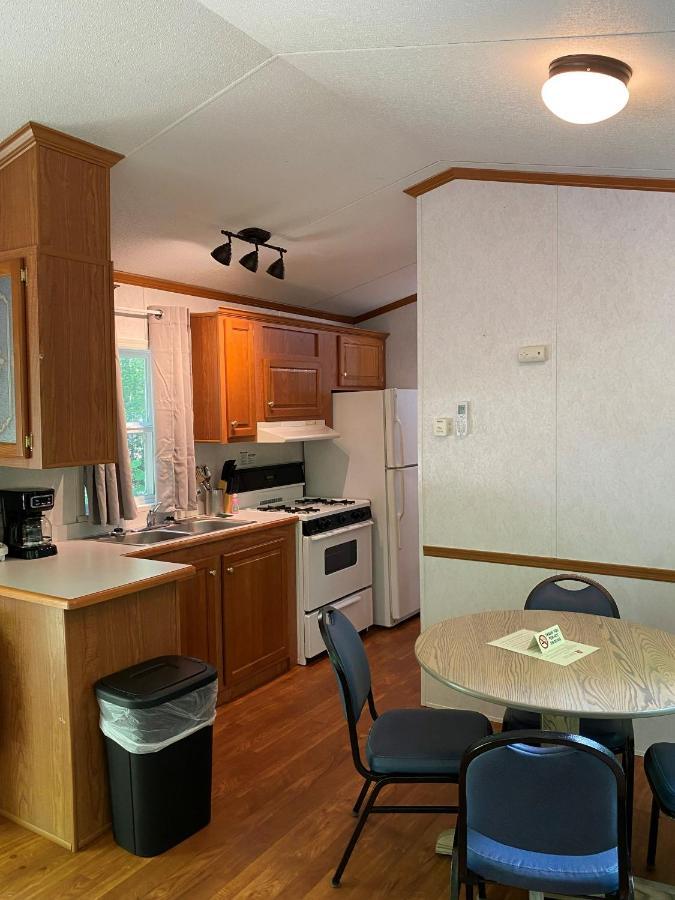The Vintage Rv'S At Wilderness Presidential Camp Resort By Tripforth Spotsylvania Buitenkant foto